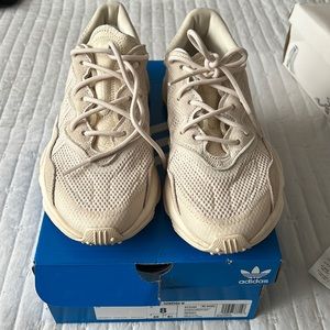 Adidas Ozweego Sneakers